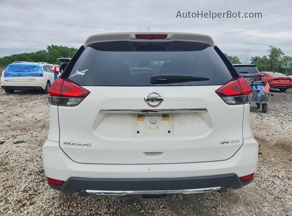 KNMAT2MV8JP575405 2018 NISSAN ROGUE White Rear view