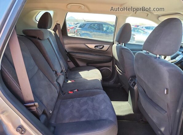KNMAT2MVXGP680309 2016 NISSAN ROGUE Gray Widok wnętrza z tyłu