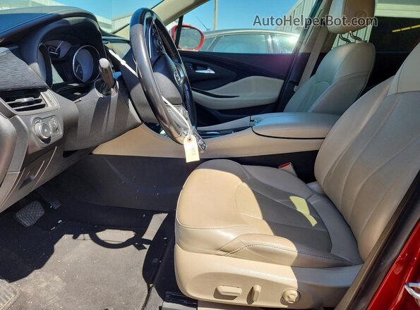 LRBFX1SA1JD084565 2018 BUICK ENVISION Красный Вид салона спереди