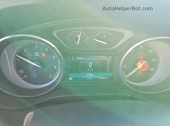 LRBFXBSA8LD101774 2020 BUICK ENVISION Red Vista del cuadro de instrumentos