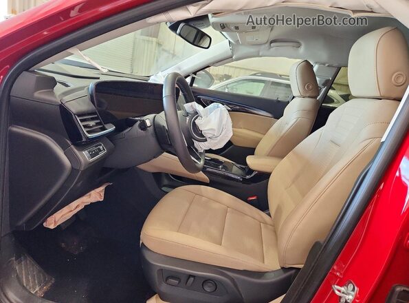 LRBFZKE45SD037370 2025 BUICK ENVISION Burgundy Вид салону спереду