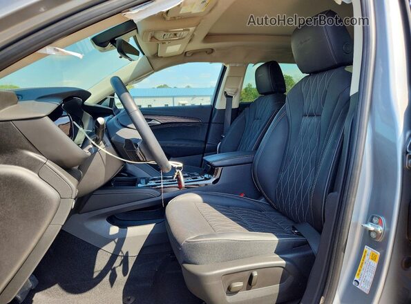 LRBFZRR43PD048331 2023 BUICK ENVISION Серебряный Вид салона спереди