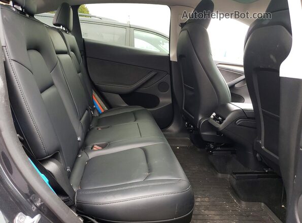 LRWYGDFDXRC673225 2024 TESLA MODEL Серый Вид задней части салона