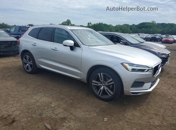 LYV102RK0JB077329 2018 VOLVO XC60 Серебряный Передняя правая четверть