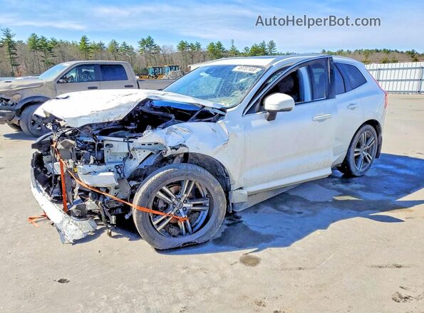 LYV102RKXKB235578 2019 VOLVO XC60 White Przód lewy