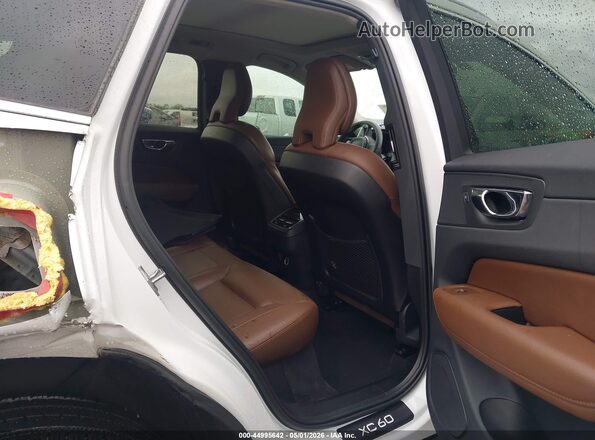 LYV102RL4KB330663 2019 VOLVO XC60 Белый Вид наклейки с VIN-кодом