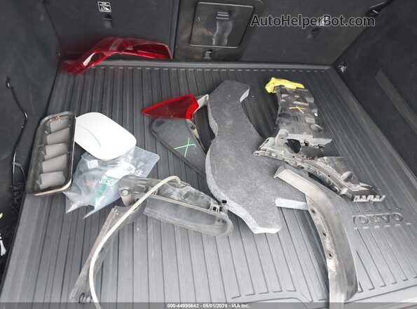 LYV102RL4KB330663 2019 VOLVO XC60 Белый Вид щитка приборов