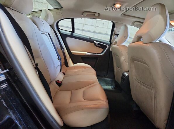 LYV402HMXJB179852 2018 VOLVO S60 Black Rear seats view