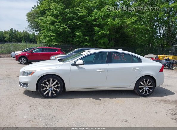 LYV612TM6GB093461 2016 VOLVO S60 INSCRIPTION White Widok wnętrza 360 stopni