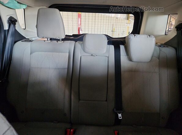 MAJ3P1TE2JC232238 2018 FORD ECOSPORT Gray Widok tylnych siedzeń