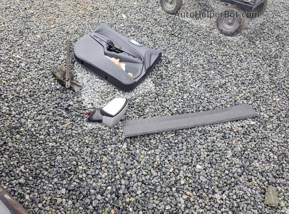 MAJ3P1VE0JC213698 2018 FORD ECOSPORT Silver Vista de la etiqueta del VIN