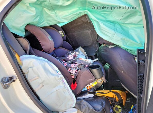 MAJ3S2FE3LC366193 2020 FORD ECOSPORT White Вид задньої частини салону