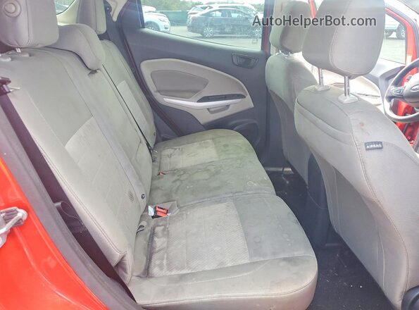 MAJ3S2FE6LC347752 2020 FORD ECOSPORT Red Widok wnętrza z tyłu