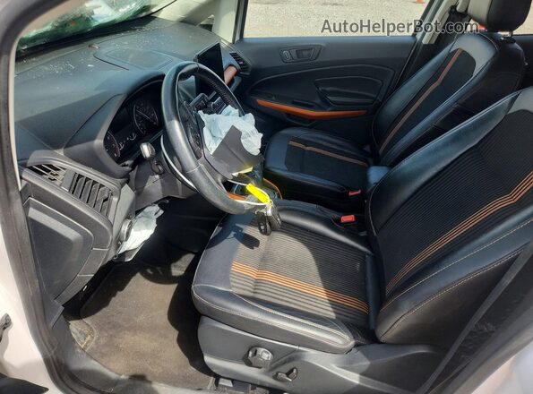 MAJ6P1CL7JC194968 2018 FORD ECOSPORT Белый Вид салона спереди