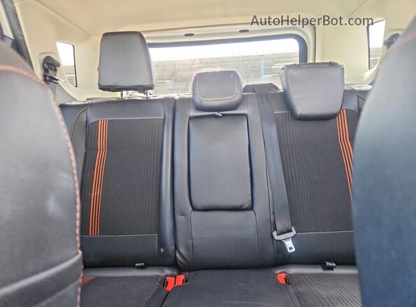 MAJ6P1CL7JC194968 2018 FORD ECOSPORT Белый Вид задних сидений