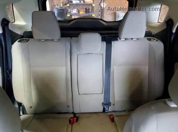 MAJ6P1SL0JC218237 2018 FORD ECOSPORT Silver Widok tylnych siedzeń