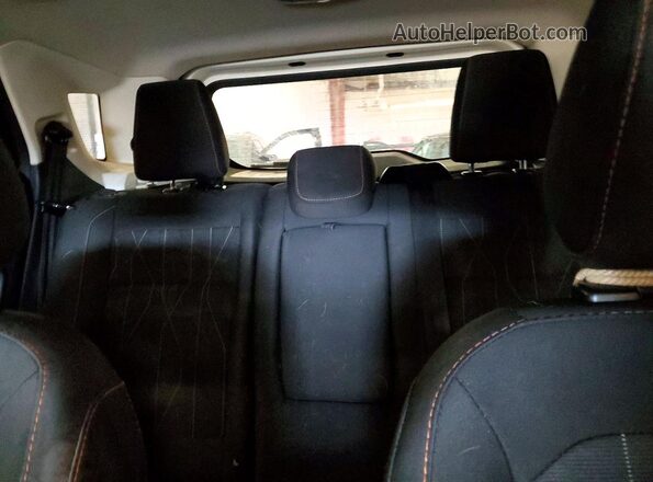 MAJ6S3GL8MC440953 2021 FORD ECOSPORT Белый Вид задних сидений