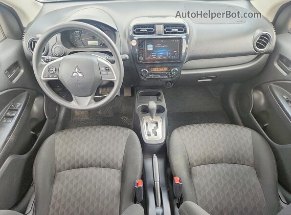 ML32AUHJ2RH015367 2024 MITSUBISHI MIRAGE Silver Widok deski rozdzielczej