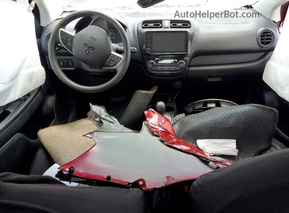 ML32AUHJ3MH004841 2021 MITSUBISHI MIRAGE Красный Вид панели приборов