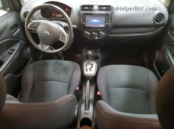 ML32F3FJ3KHF18266 2019 MITSUBISHI MIRAGE Серый Вид панели приборов