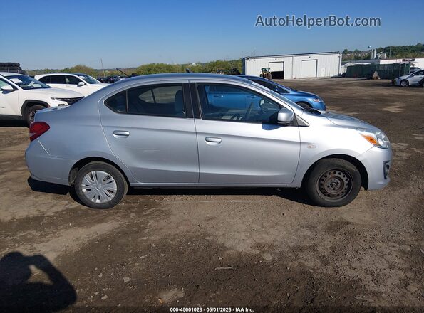 ML32F3FJ4HH003993 2017 MITSUBISHI MIRAGE G4 Silver Widok wnętrza z tyłu