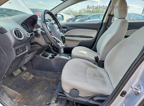 ML32F4FJ0HH000207 2017 MITSUBISHI MIRAGE Silver Սալոնի դիմացի տեսք