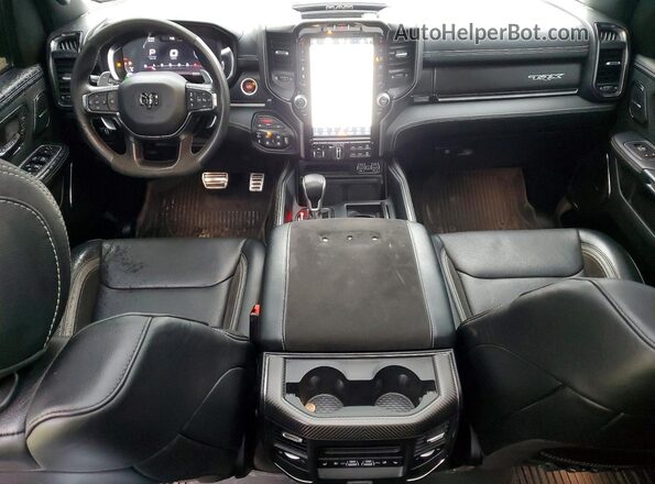 MV1N3900611ND 2024 RAM 1500 Черный Вид панели приборов