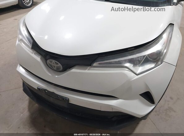 NMTKHMBX2JR035882 2018 TOYOTA C-HR White Widok z przodu