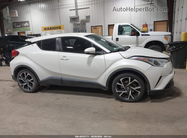 NMTKHMBX2JR035882 2018 TOYOTA C-HR White Widok wnętrza z tyłu