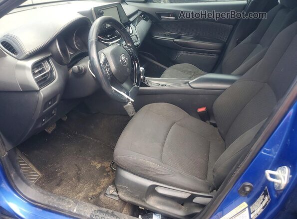 NMTKHMBX2JR055694 2018 TOYOTA C-HR Blue Widok wnętrza z przodu