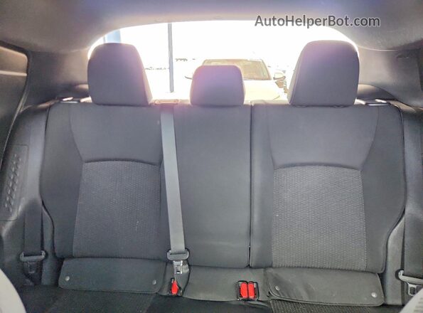 NMTKHMBX2KR095646 2019 TOYOTA LE Silver Հետևի նստատեղերի տեսք
