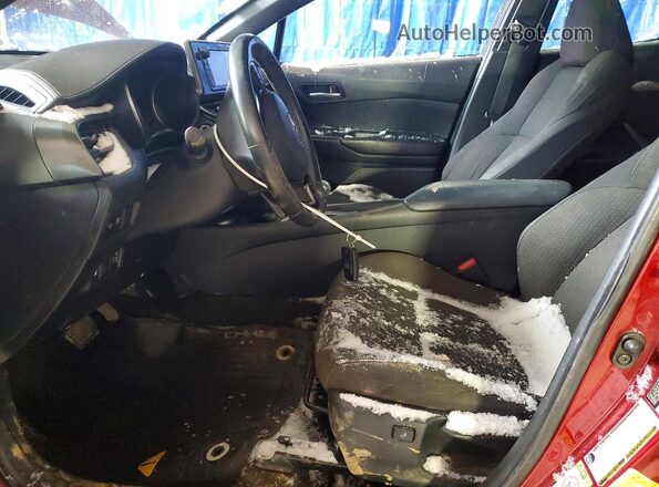 NMTKHMBX4JR048858 2018 TOYOTA C-HR Maroon Вид салону спереду