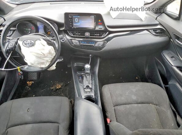 NMTKHMBX5JR005761 2018 TOYOTA C-HR Gray Widok deski rozdzielczej