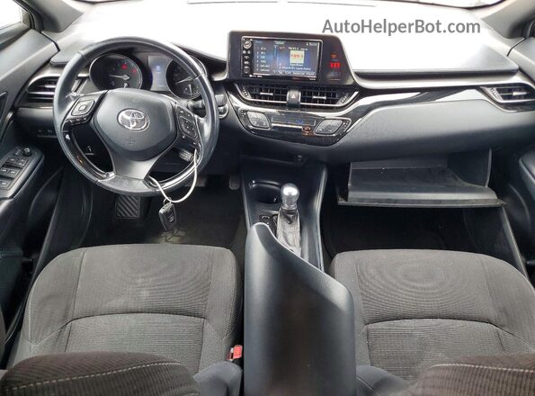 NMTKHMBX6JR045461 2018 TOYOTA C-HR Красный Вид панели приборов