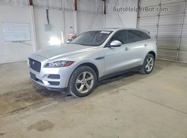 SADCJ2BV4HA898000 2017 JAGUAR F-PACE Silver Vista tres cuartos delantera izquierda