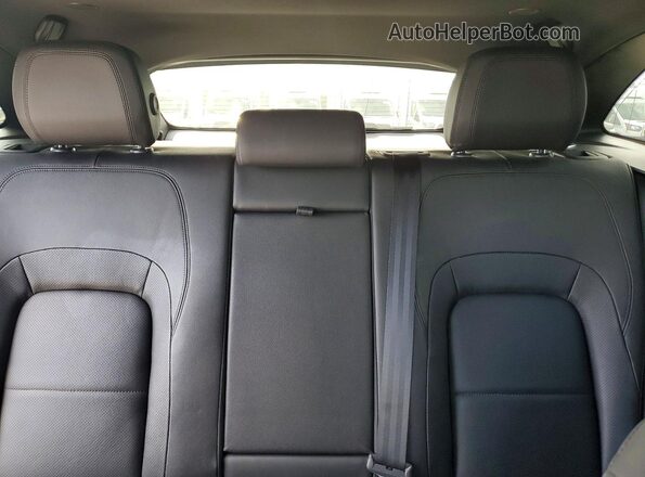 SADCJ2EX9MA684109 2021 JAGUAR F-PACE Silver Widok tylnych siedzeń