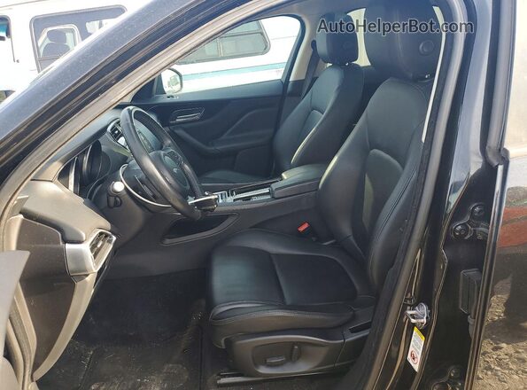 SADCJ2FN4JA276383 2018 JAGUAR F-PACE Черный Вид салона спереди