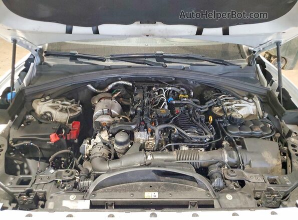 SADCJ2FN8KA356528 2019 JAGUAR F-PACE White Vista del compartimento del motor