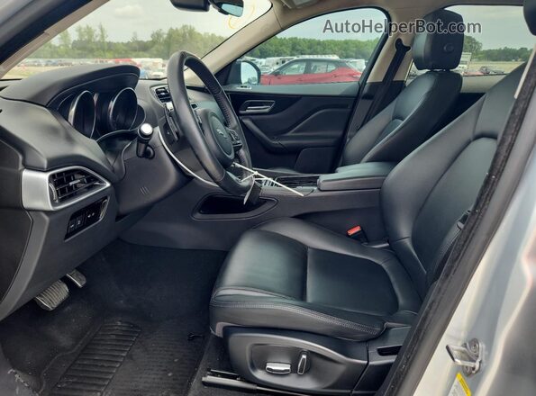 SADCJ2FX2KA610543 2019 JAGUAR F-PACE Silver Front interior view