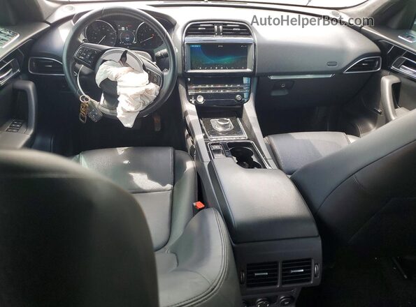 SADCJ2FX7LA643779 2020 JAGUAR F-PACE Белый Вид панели приборов