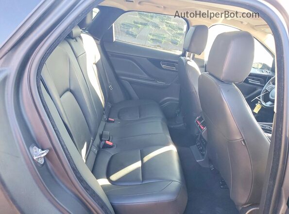 SADCJ2FXXLA646918 2020 JAGUAR F-PACE Серый Вид задней части салона