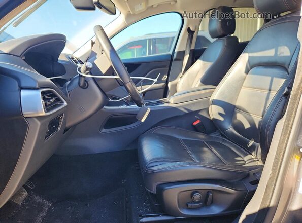 SADCK2BV7HA898246 2017 JAGUAR F-PACE Gray Front interior view