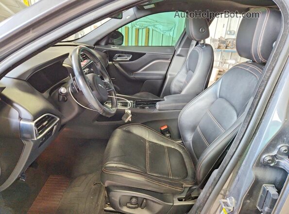 SADCK2FN0JA293288 2018 JAGUAR F-PACE Серый Вид салона спереди