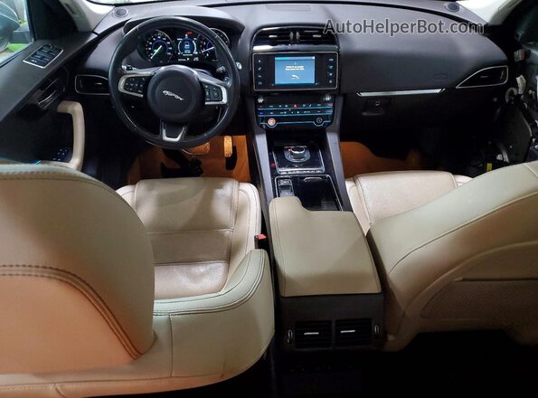 SADCK2FX4JA289035 2018 JAGUAR F-PACE Gray Vista del salpicadero