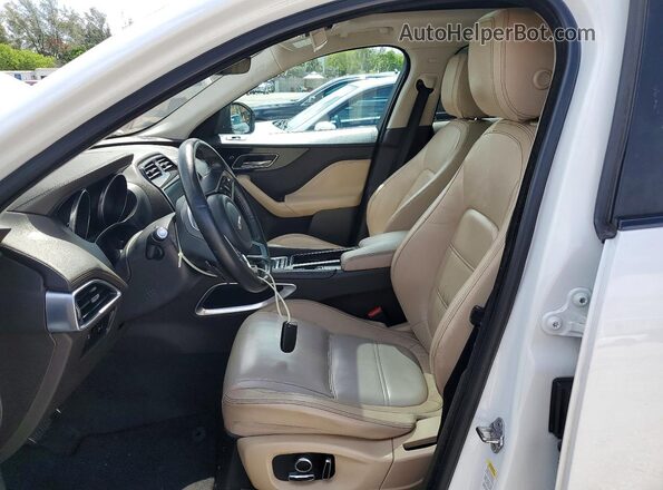 SADCK2FX6KA367431 2019 JAGUAR F-PACE Белый Вид салона спереди