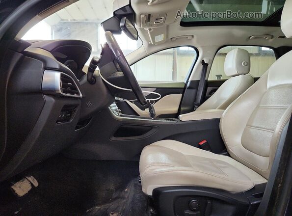 SADCK2GX4JA320931 2018 JAGUAR F-PACE Blue Vista interior delantera