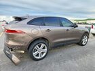 2017 Jaguar F-pace R - Sport Желто-коричневый vin: SADCL2BV2HA072613