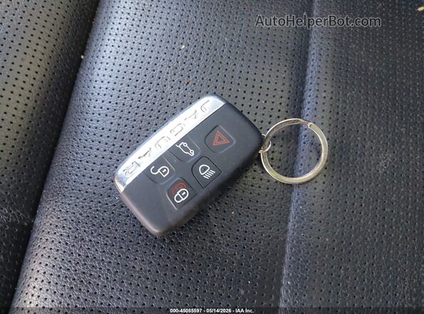 SADCL2BV3HA884888 2017 JAGUAR F-PACE Red Առջևի վահանակի տեսք