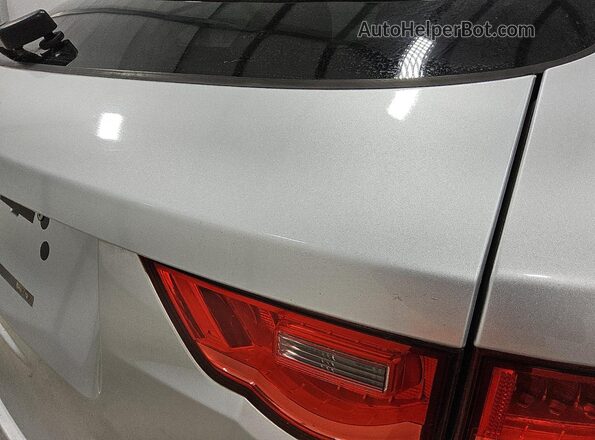 SADCM2FV0JA240519 2018 JAGUAR F-PACE Серебряный 