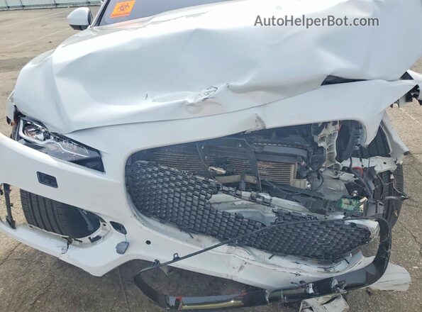 SADCM2FV4JA260997 2018 JAGUAR F-PACE Silver Widok komory silnika